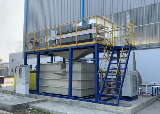 کیفیت  Automatic Iron Removal System For Fluxing Tank In Hot Dip Galvanizing Plant  Line Turnkey Project کارخانه